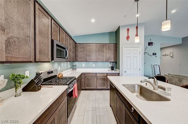 4728 Teton Peak Court, North Las Vegas, NV 89085