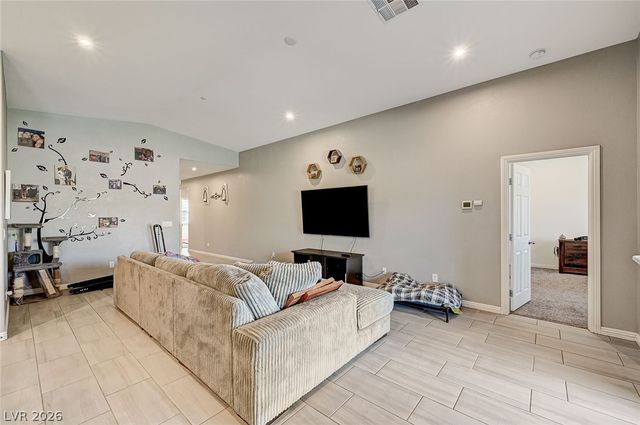 4728 Teton Peak Court, North Las Vegas, NV 89085