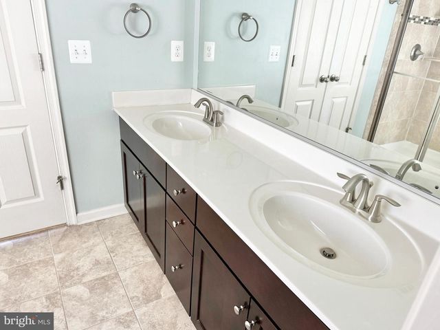 7 COULTER LN, Stafford, VA 22554