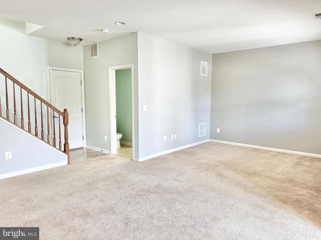 7 COULTER LN, Stafford, VA 22554