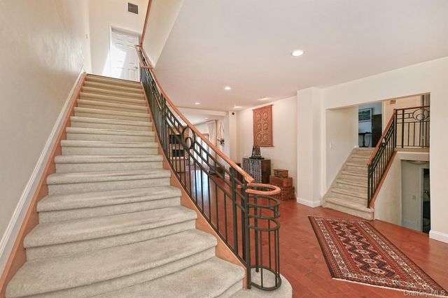 69 Ocean Avenue, Massapequa, NY 11758