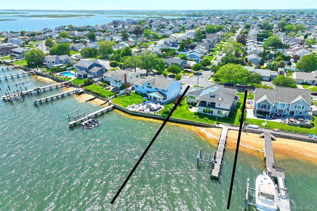 69 Ocean Avenue, Massapequa, NY 11758