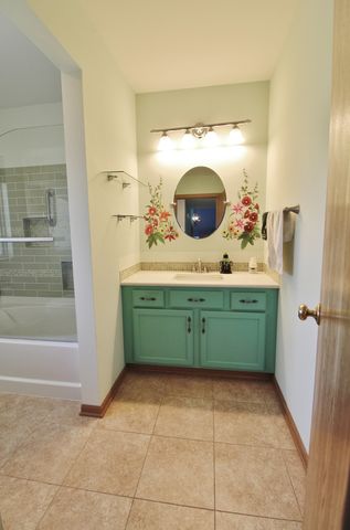 2005 Mountain Road, Morris, IL 60450