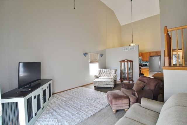 2005 Mountain Road, Morris, IL 60450