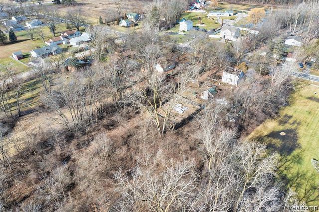 30905 Beverly Road, Romulus, MI 48174