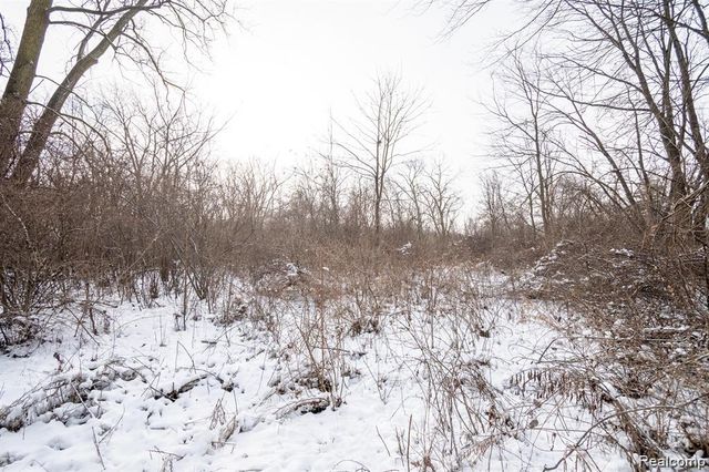 30905 Beverly Road, Romulus, MI 48174