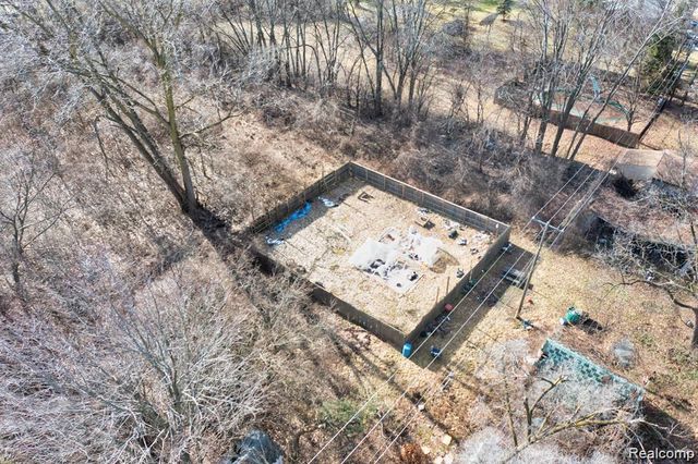 30905 Beverly Road, Romulus, MI 48174