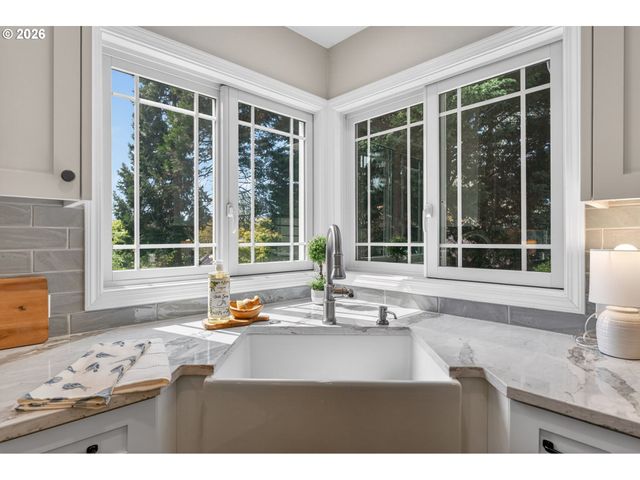 6730 Sw 161ST Pl, Beaverton, OR 97007