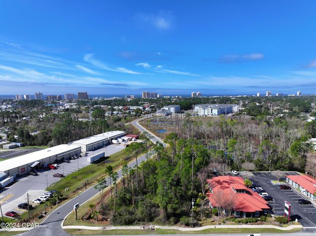 2204 Thomas Drive, Panama City Beach, FL 32408