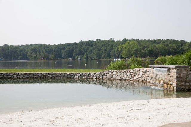 2 WEST LN, Severna Park, MD 21146
