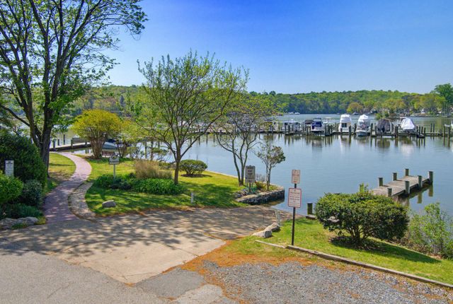2 WEST LN, Severna Park, MD 21146