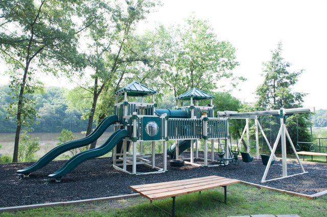 2 WEST LN, Severna Park, MD 21146