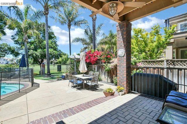 2442 Pinehurst Ct, Discovery Bay, CA 94505
