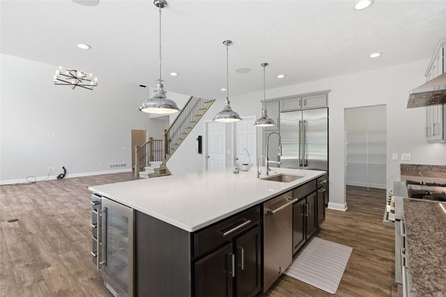 102 Eagle Lane, New Eagle, PA 15067