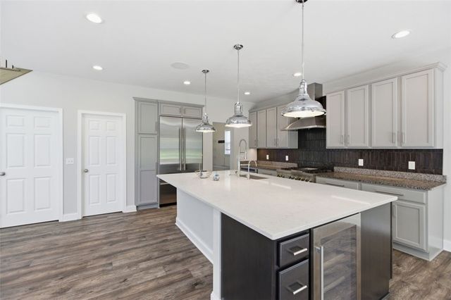 102 Eagle Lane, New Eagle, PA 15067