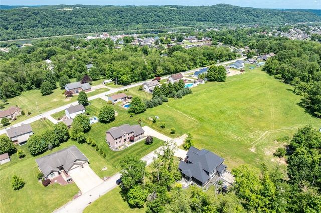 102 Eagle Lane, New Eagle, PA 15067