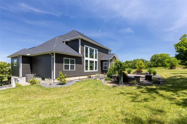 102 Eagle Lane, New Eagle, PA 15067