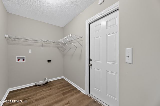 12183 SAFESHELTER Drive S, Jacksonville, FL 32225