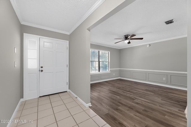 12183 SAFESHELTER Drive S, Jacksonville, FL 32225