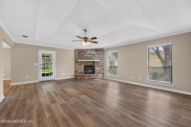 12183 SAFESHELTER Drive S, Jacksonville, FL 32225