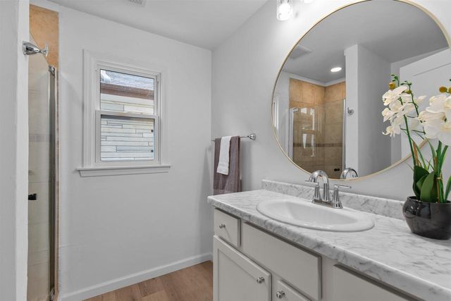 752 LAKECREST DRIVE, Menasha, WI 54952