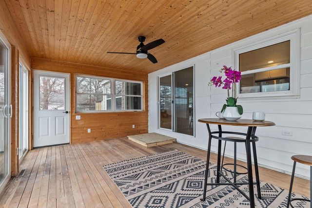 752 LAKECREST DRIVE, Menasha, WI 54952