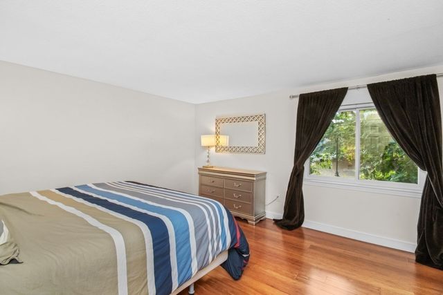 2 Beals Cove Rd K, Hingham, MA 02043