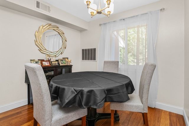 2 Beals Cove Rd K, Hingham, MA 02043