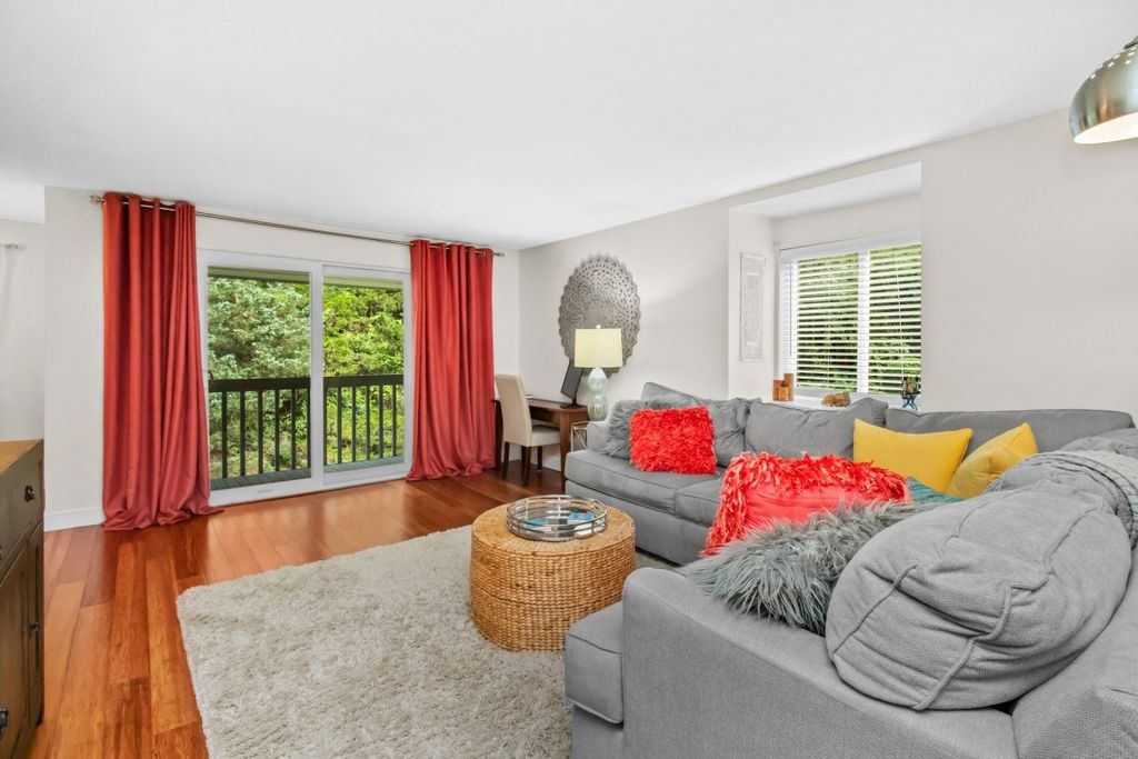 2 Beals Cove Rd K, Hingham, MA 02043