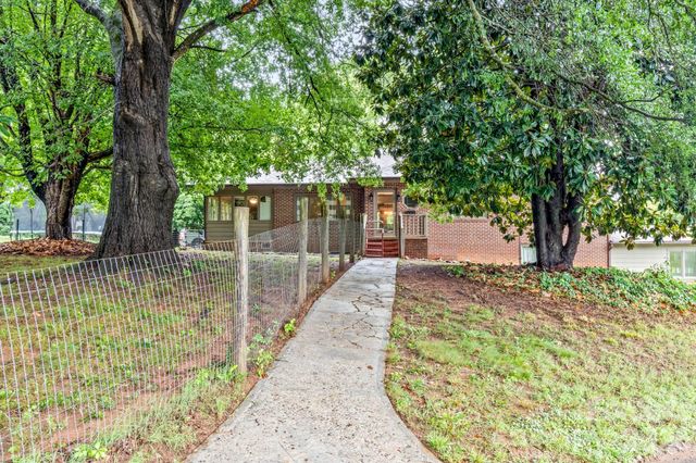 226 Pleasant Hill Drive, Elkin, NC 28621