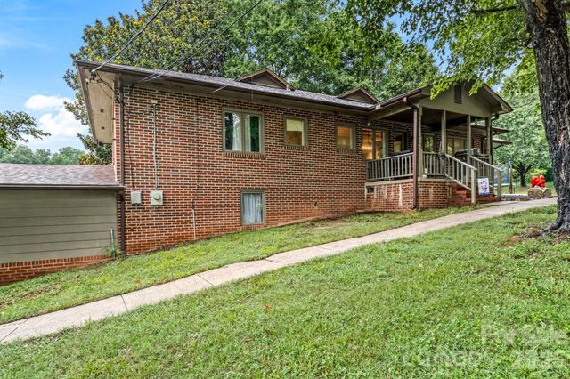 226 Pleasant Hill Drive, Elkin, NC 28621
