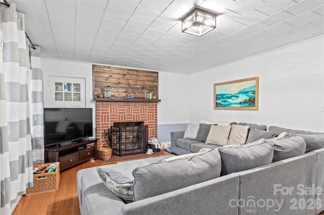 226 Pleasant Hill Drive, Elkin, NC 28621