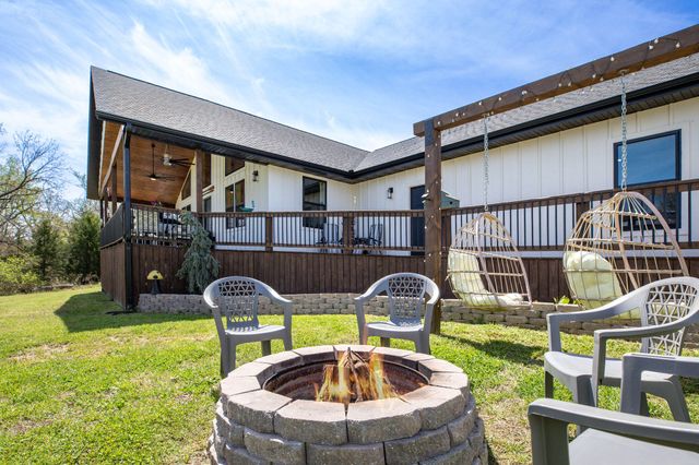 22475 Trout Street, Golden, MO 65658