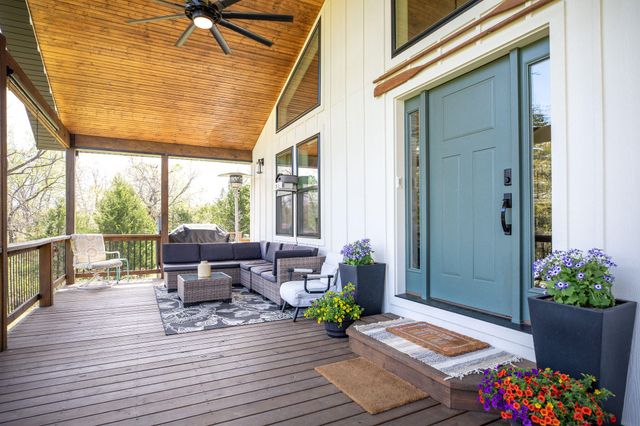 22475 Trout Street, Golden, MO 65658