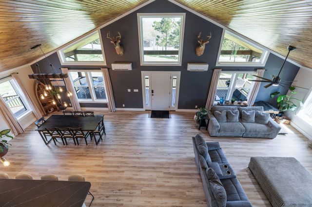 22475 Trout Street, Golden, MO 65658
