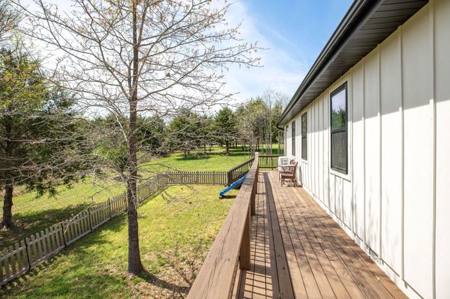 22475 Trout Street, Golden, MO 65658