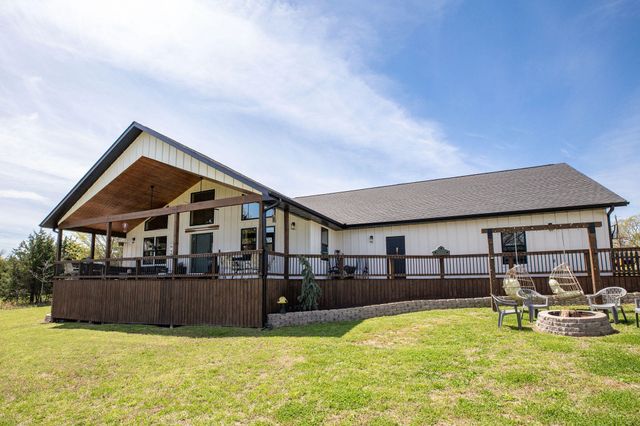 22475 Trout Street, Golden, MO 65658