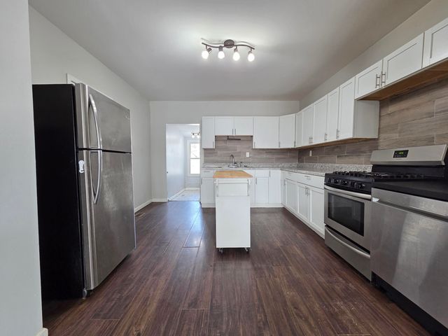 1127 164th Place, Hammond, IN 46320