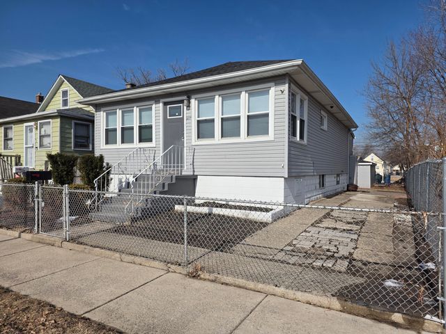 1127 164th Place, Hammond, IN 46320