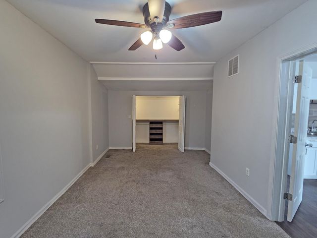 1127 164th Place, Hammond, IN 46320