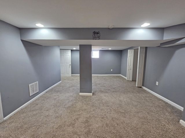 1127 164th Place, Hammond, IN 46320