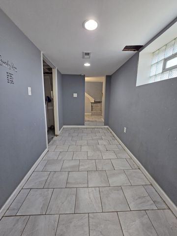 1127 164th Place, Hammond, IN 46320