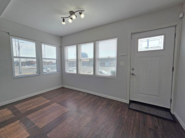 1127 164th Place, Hammond, IN 46320