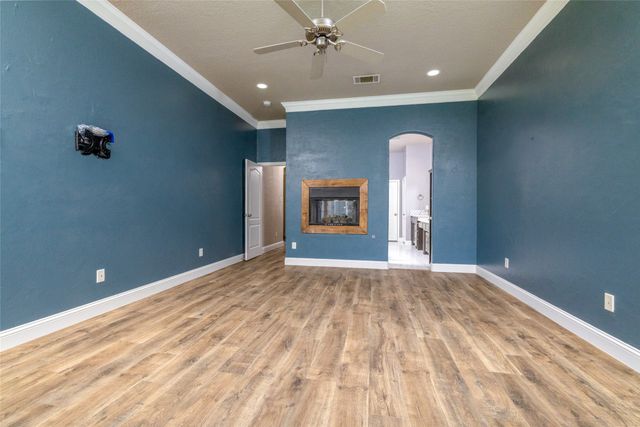 8105 Thornwood Drive, North Richland Hills, TX 76182