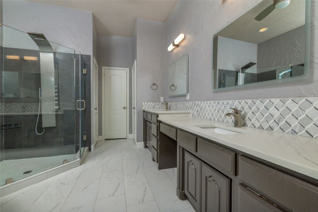 8105 Thornwood Drive, North Richland Hills, TX 76182