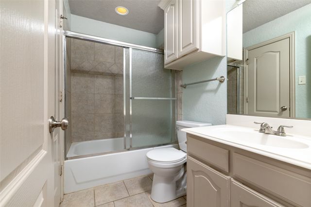 8105 Thornwood Drive, North Richland Hills, TX 76182