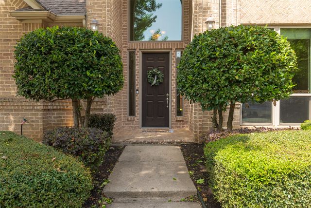 8105 Thornwood Drive, North Richland Hills, TX 76182