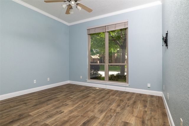 8105 Thornwood Drive, North Richland Hills, TX 76182