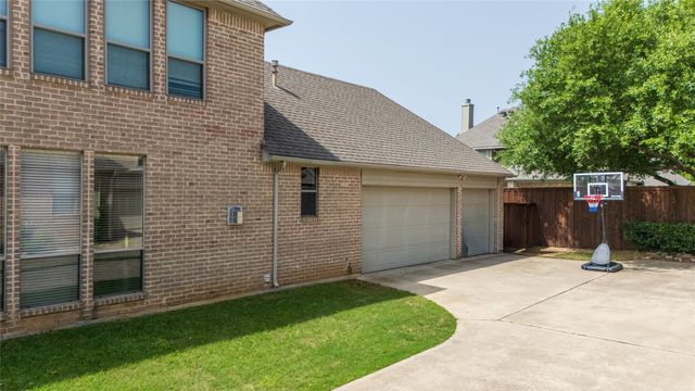 8105 Thornwood Drive, North Richland Hills, TX 76182