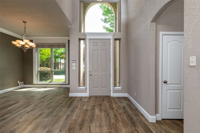 8105 Thornwood Drive, North Richland Hills, TX 76182